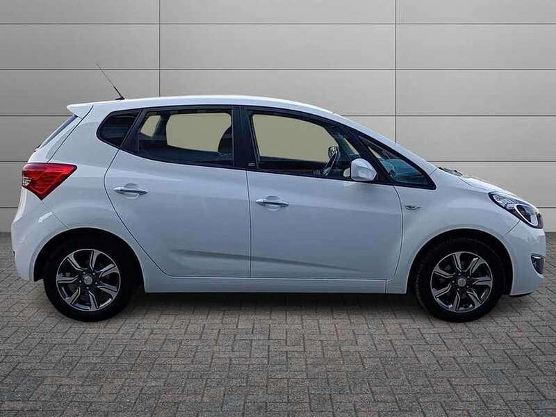 Usata Hyundai i20 90 CV (66 kW) 2018 Bianco Monovolume