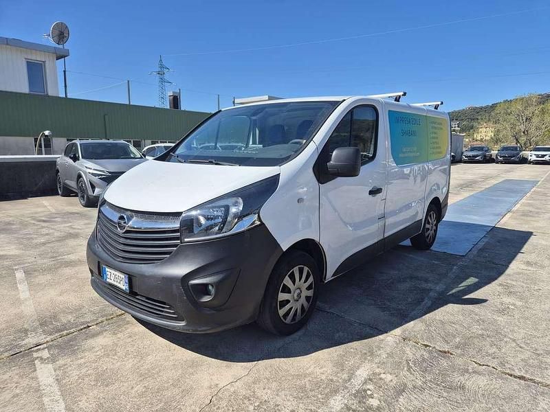 Usata Opel Vivaro 116 CV (85 kW) 2015 Bianco Monovolume