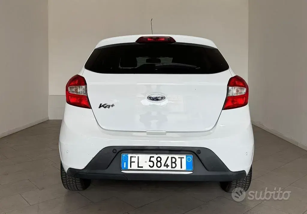 Usata Ford Ka Plus Ultimate 86 CV (63 kW) 2017 Bianco Utilitaria