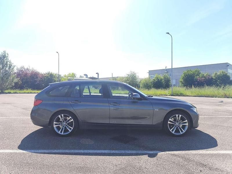 Usata BMW 330 258 CV (189 kW) 2013 Other Station wagon