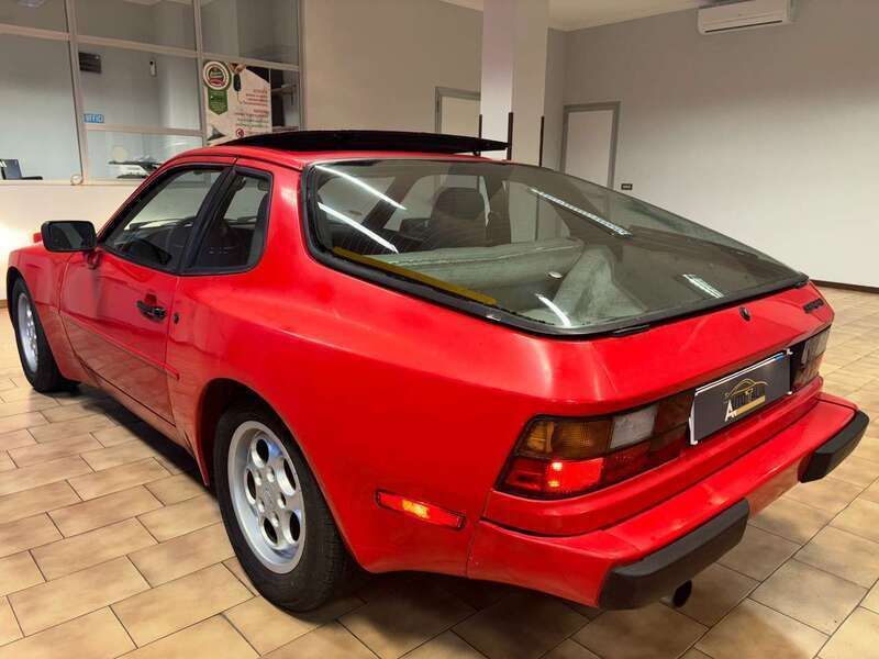 Usata Porsche 944 163 CV (119 kW) 1986 Rosso Coupé