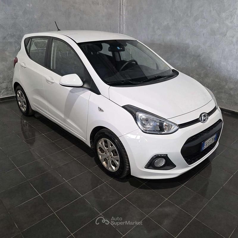 Usata Hyundai i10 Comfort 67 CV (49 kW) 2014 Bianco Utilitaria