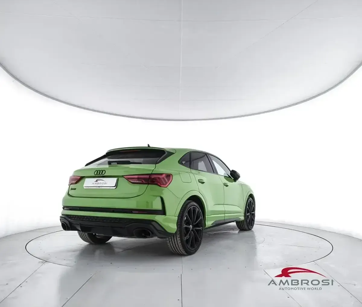 Usata Audi Q3 Comfort 400 CV (294 kW) 2021 Verde SUV