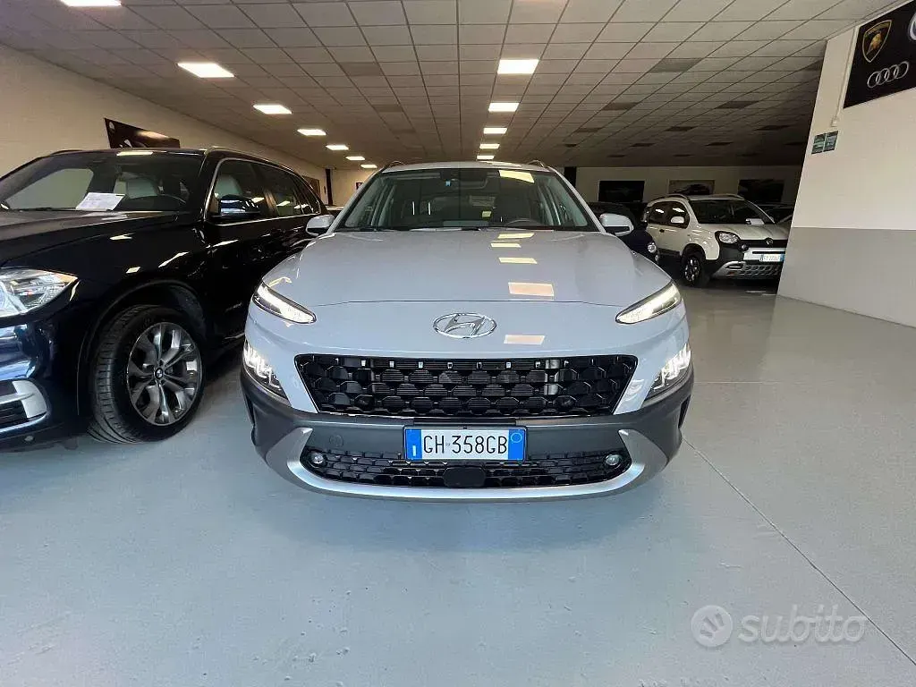 Usata Hyundai Kona 120 CV (88 kW) 2022 Grigio SUV
