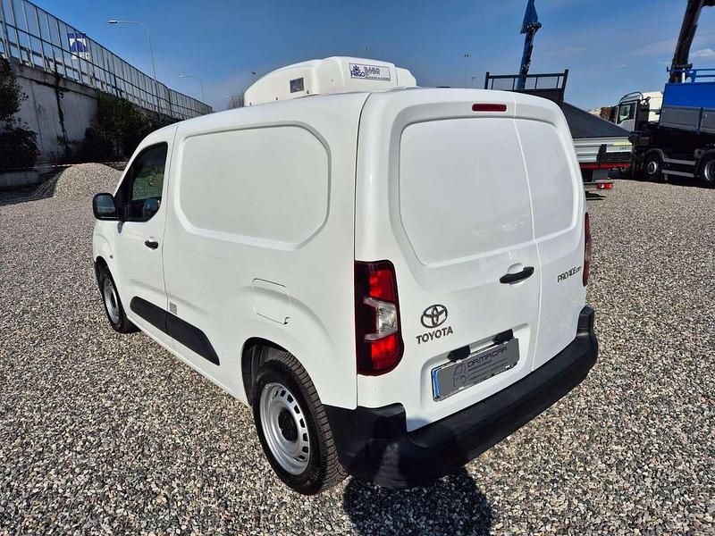 Usata Toyota Proace City City 101 CV (74 kW) 2020 Bianco Monovolume