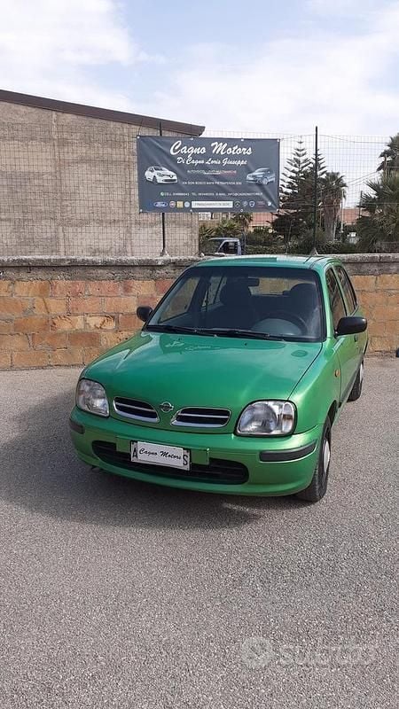 Usata Nissan Micra 60 CV (44 kW) 2000 Verde Utilitaria