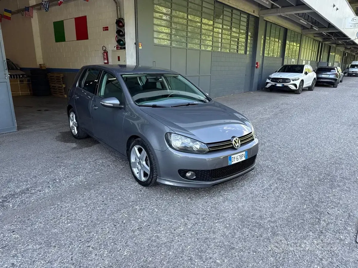 Usata VW Golf VI Highline 140 CV (102 kW) 2009 Grigio Utilitaria