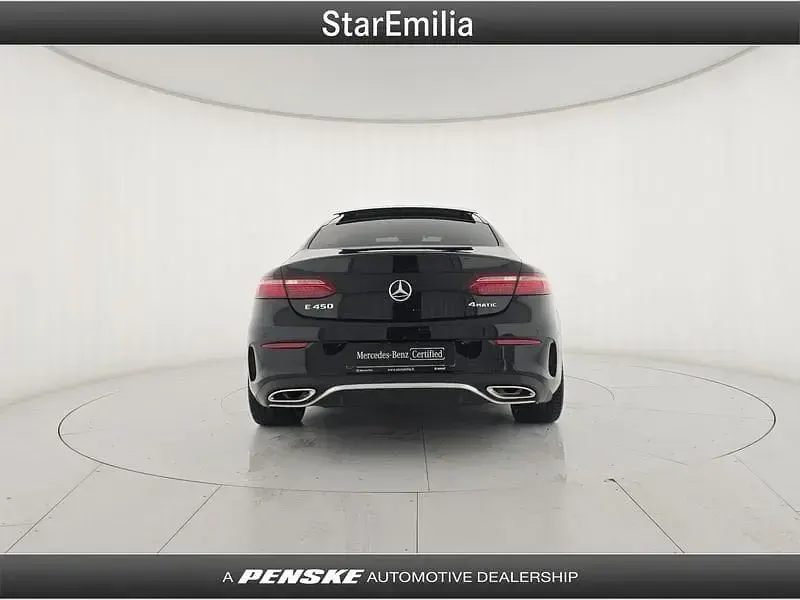 Gebraucht Mercedes E450 Premium Plus 367 PS (269 kW) 2022 Coupé