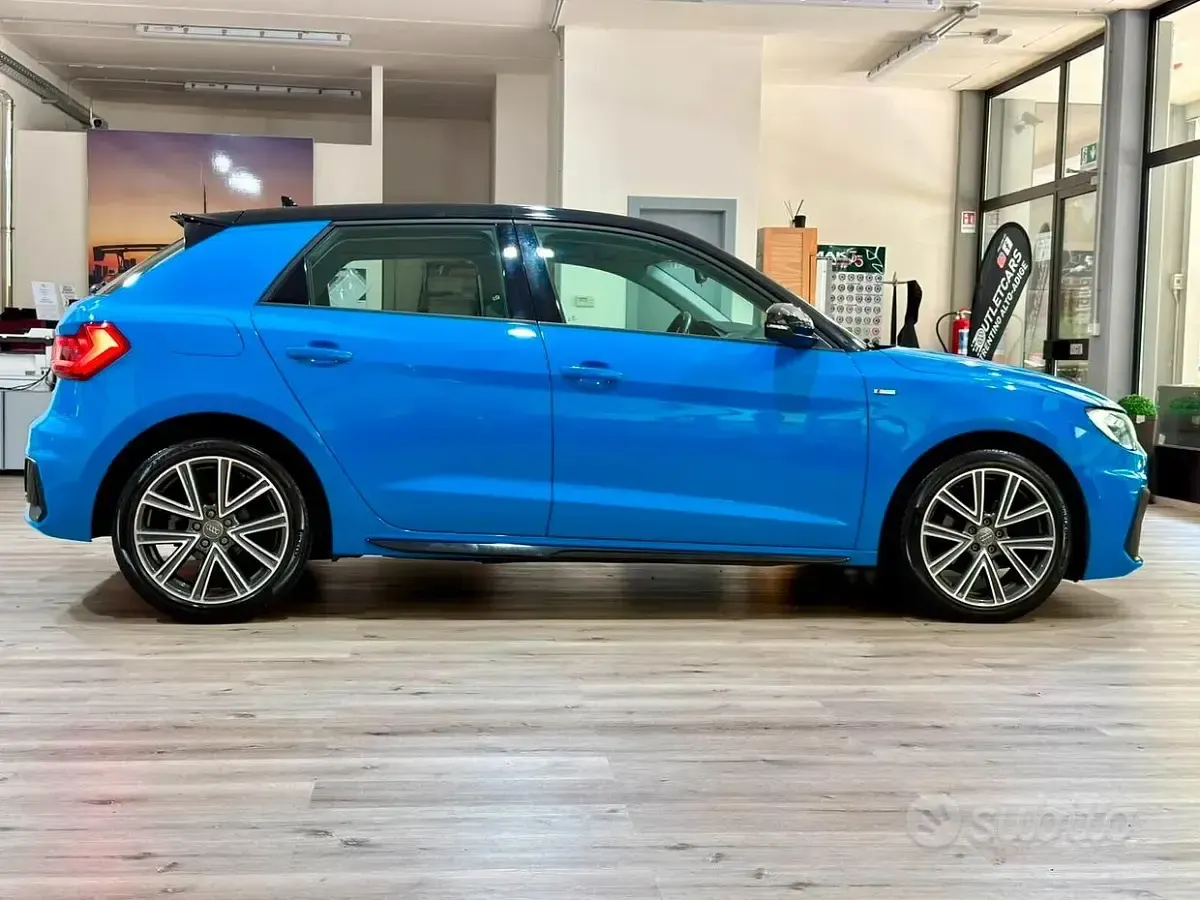 Usata Audi A1 Sportback S-Line 116 CV (85 kW) 2018 Blu turbo x nero mito Utilitaria