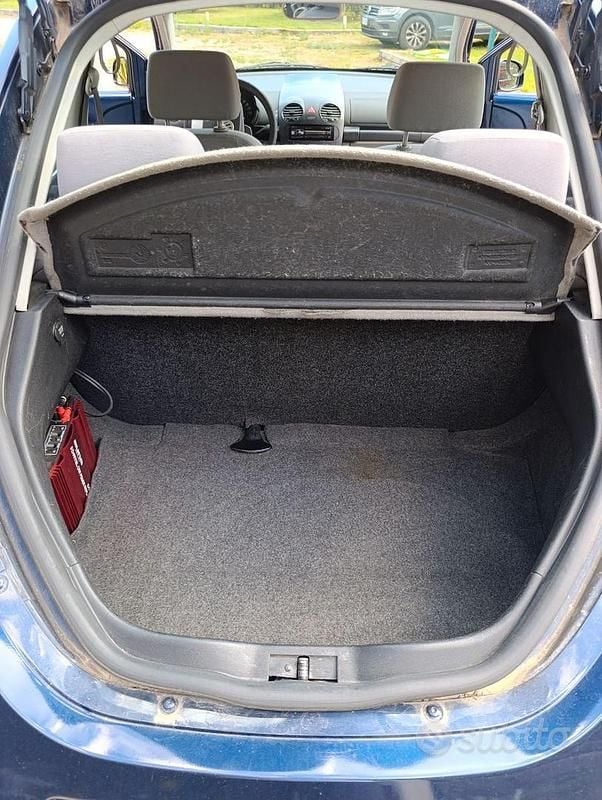 Usata VW New Beetle 101 CV (74 kW) 2004 Utilitaria