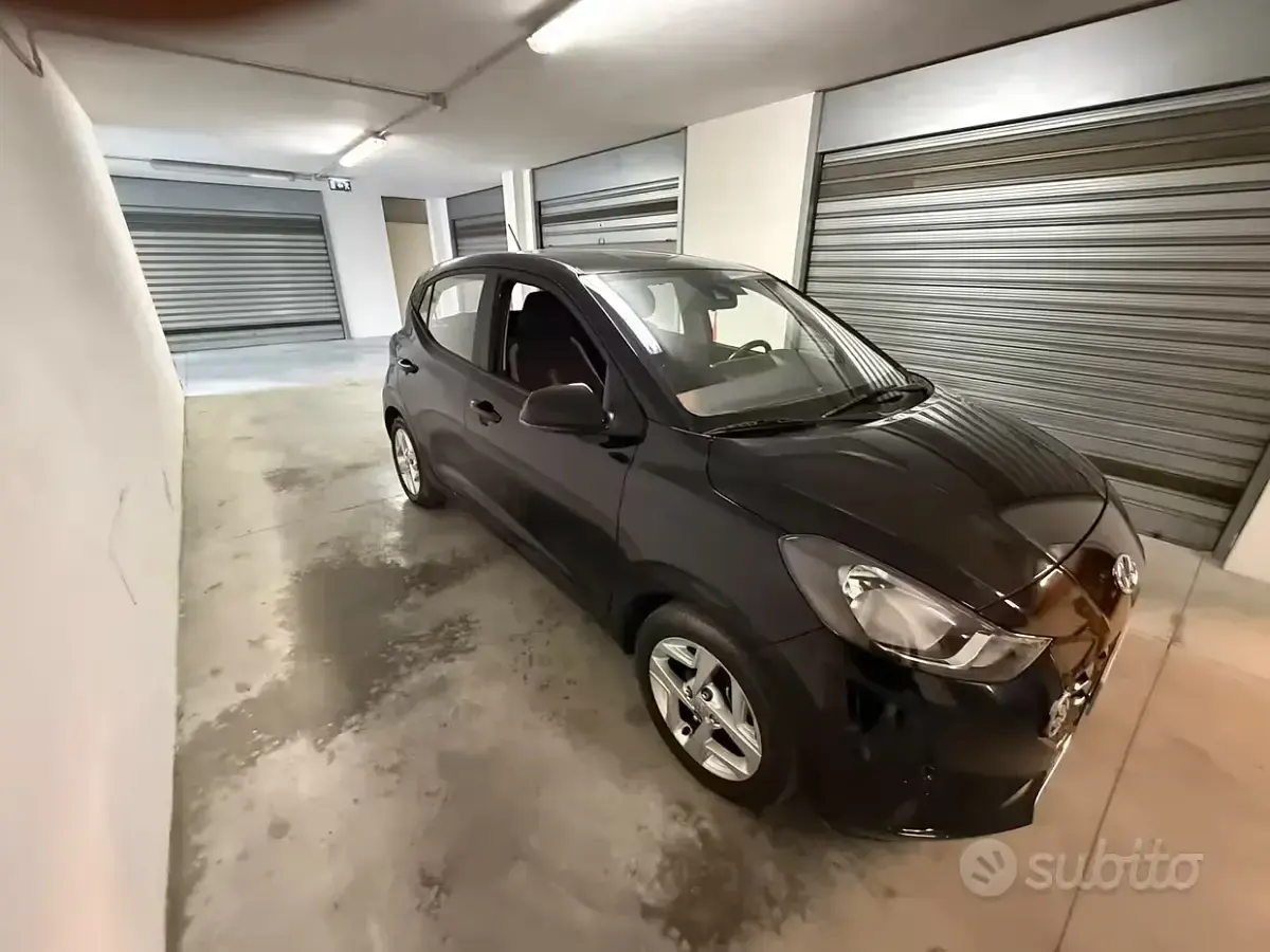 Usata Hyundai i10 67 CV (49 kW) 2021 Nero Utilitaria