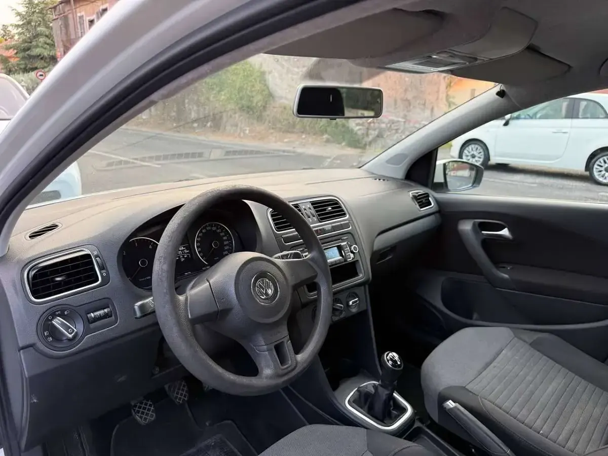 Usata VW Polo 75 CV (55 kW) 2013 Bianco Utilitaria