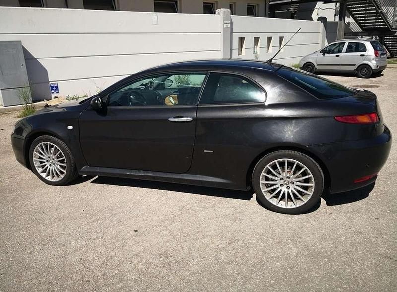 Usata Alfa Romeo GT 150 CV (110 kW) 2005 Coupé