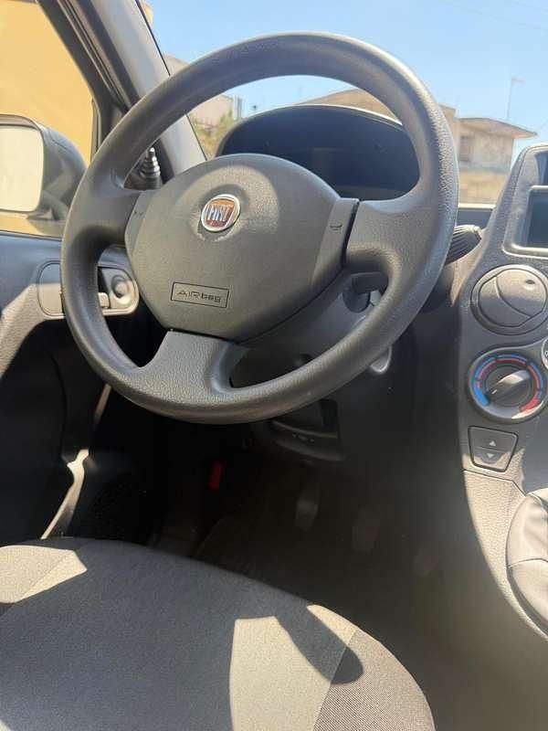 Usata Fiat Panda Active 75 CV (55 kW) 2011 Grigio Utilitaria