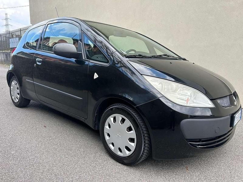Usata Mitsubishi Colt Invite 75 CV (55 kW) 2006 Other Berlina