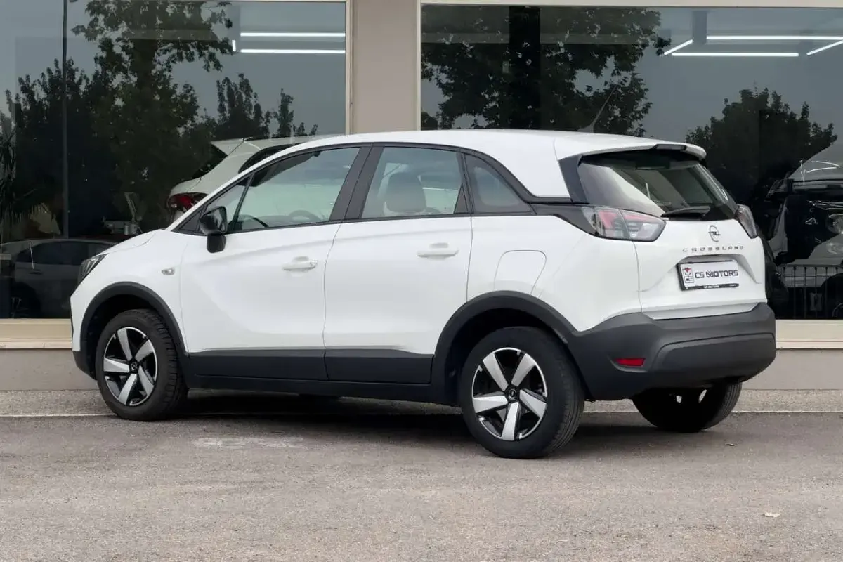 Usata Opel Crossland Elegance 110 CV (80 kW) 2023 Other SUV