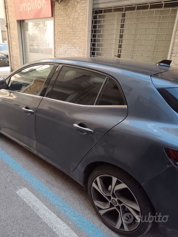 Usata Renault Mégane IV RS Line 116 CV (85 kW) 2021 Grigio Berlina