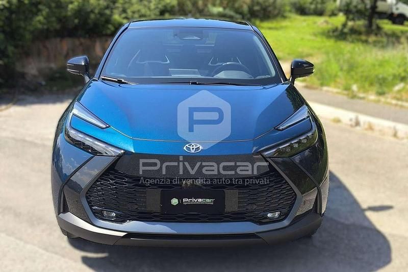 Second-hand Toyota C-HR Lounge 98 CP (72 kW) 2025 Albastru SUV