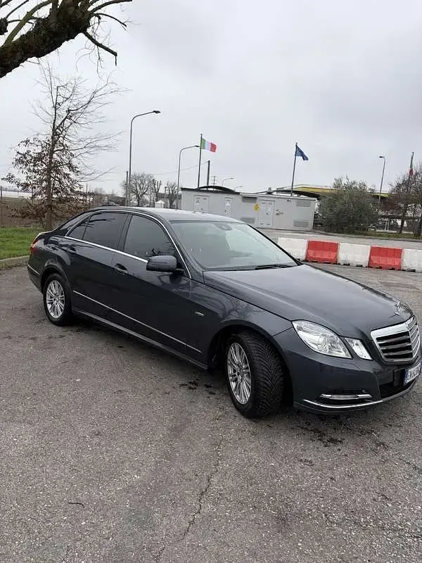 Usata Mercedes E220 Avantgarde 170 CV (125 kW) 2011 Berlina