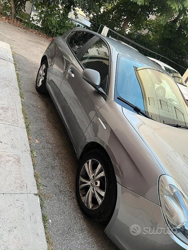 Usata Alfa Romeo Giulietta 2015 Grigio Utilitaria