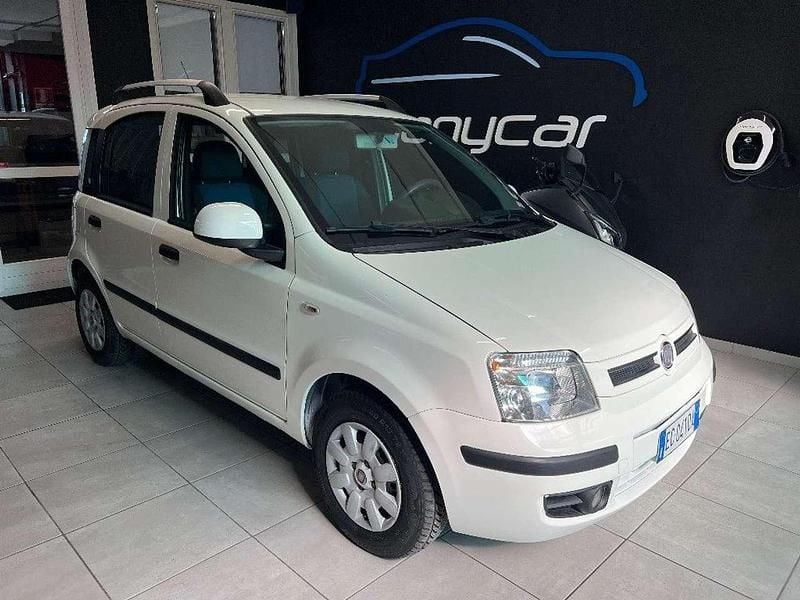 Bianco Usata 2010 Fiat Panda Dynamic Tre volumi | 5400 € (Buon prezzo) - Immagine 1/4