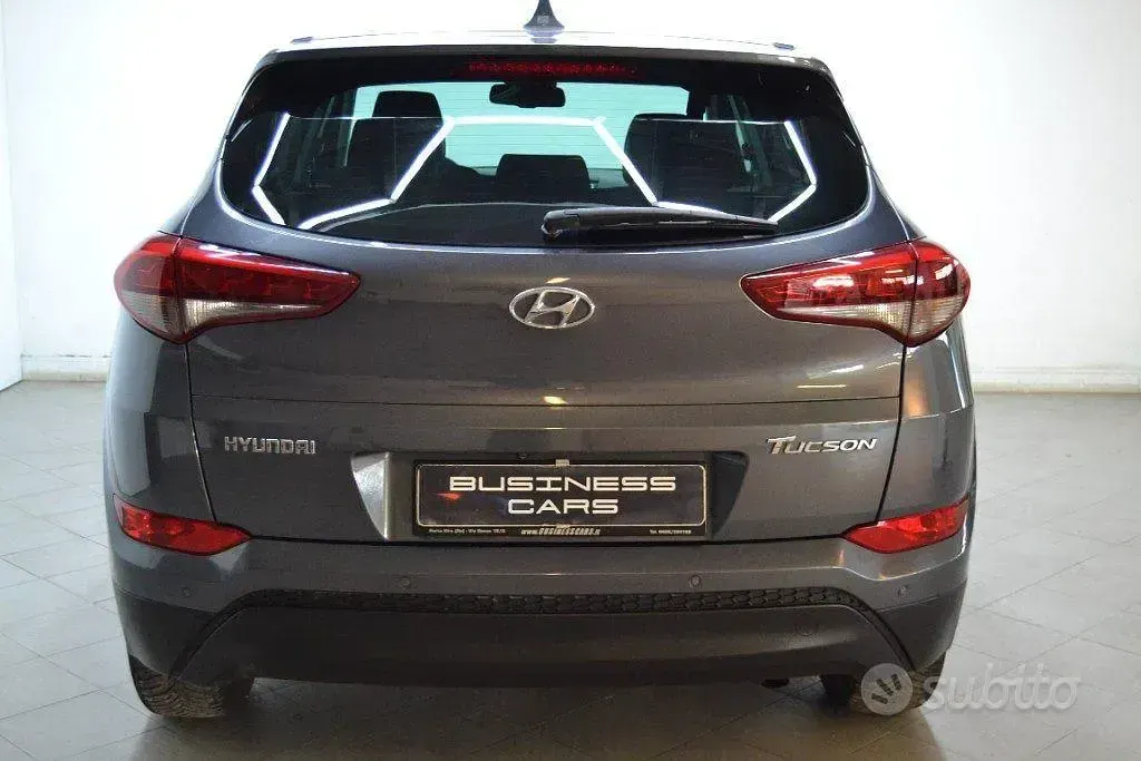 Usata Hyundai Tucson Xpossible 116 CV (85 kW) 2017 Grigio SUV