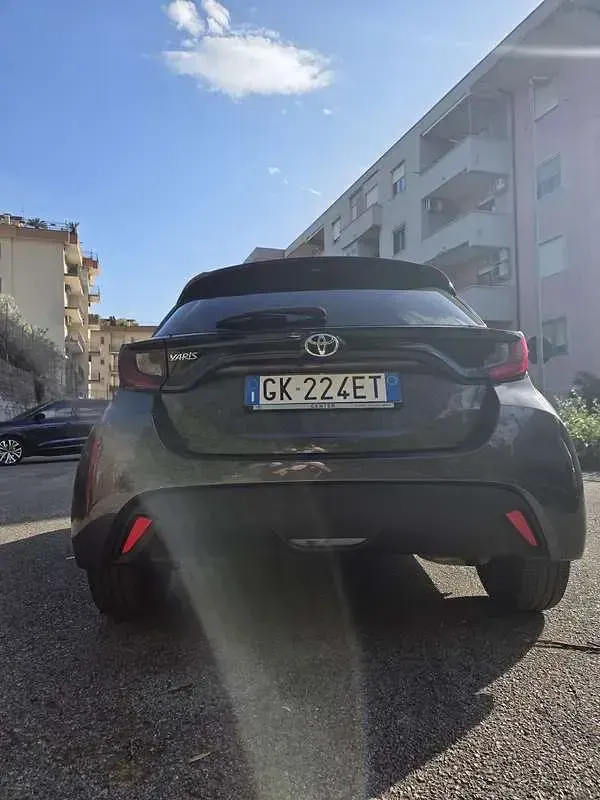 Usata Toyota Yaris Trend 72 CV (52 kW) 2022 Utilitaria