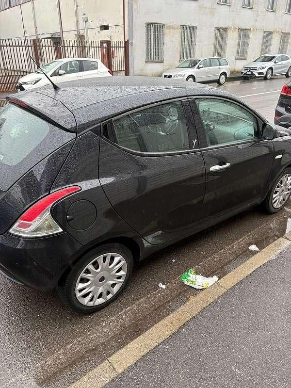 Usata Lancia Ypsilon S 69 CV (50 kW) 2012 Utilitaria