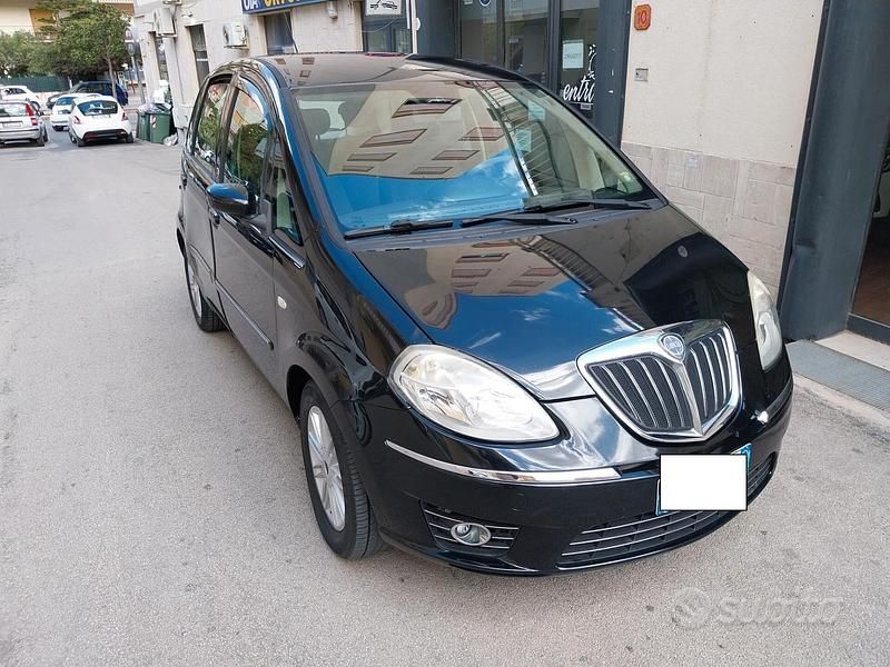 Usata Lancia Musa 2009 Nero Monovolume