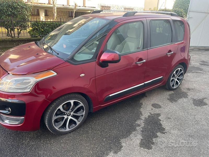 Rosso Usata 2009 Citroën C3 Picasso Monovolume | 3500 € - Immagine 1/4