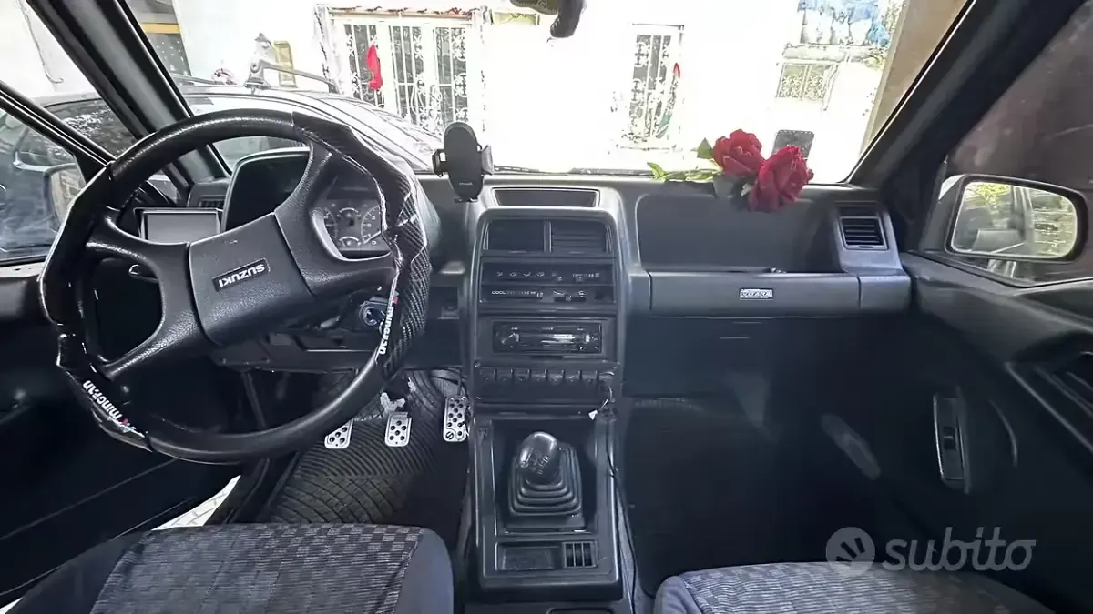 Usata Suzuki Vitara 96 CV (70 kW) 1995 Nero Cabrio