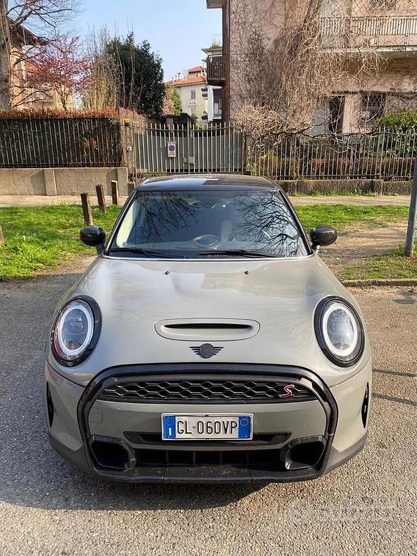 Begagnad Mini Cooper S 178 HK (130 kW) 2022 Grå Halvkombi