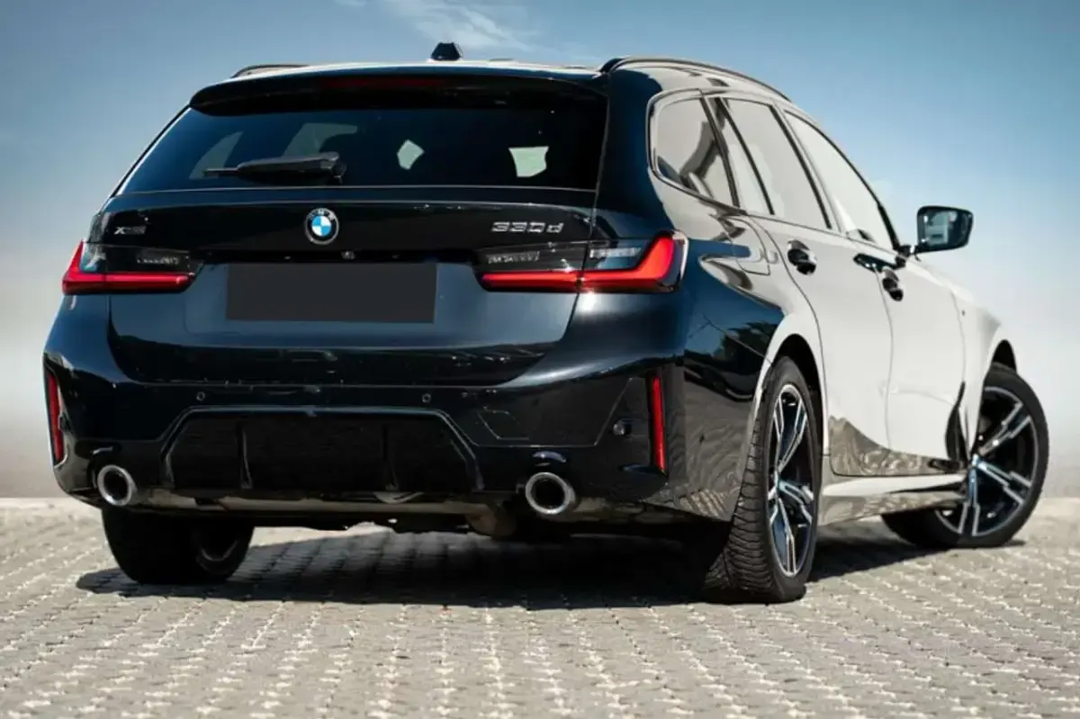 Usata BMW 330 M Sport 286 CV (210 kW) 2025 Nero Station wagon