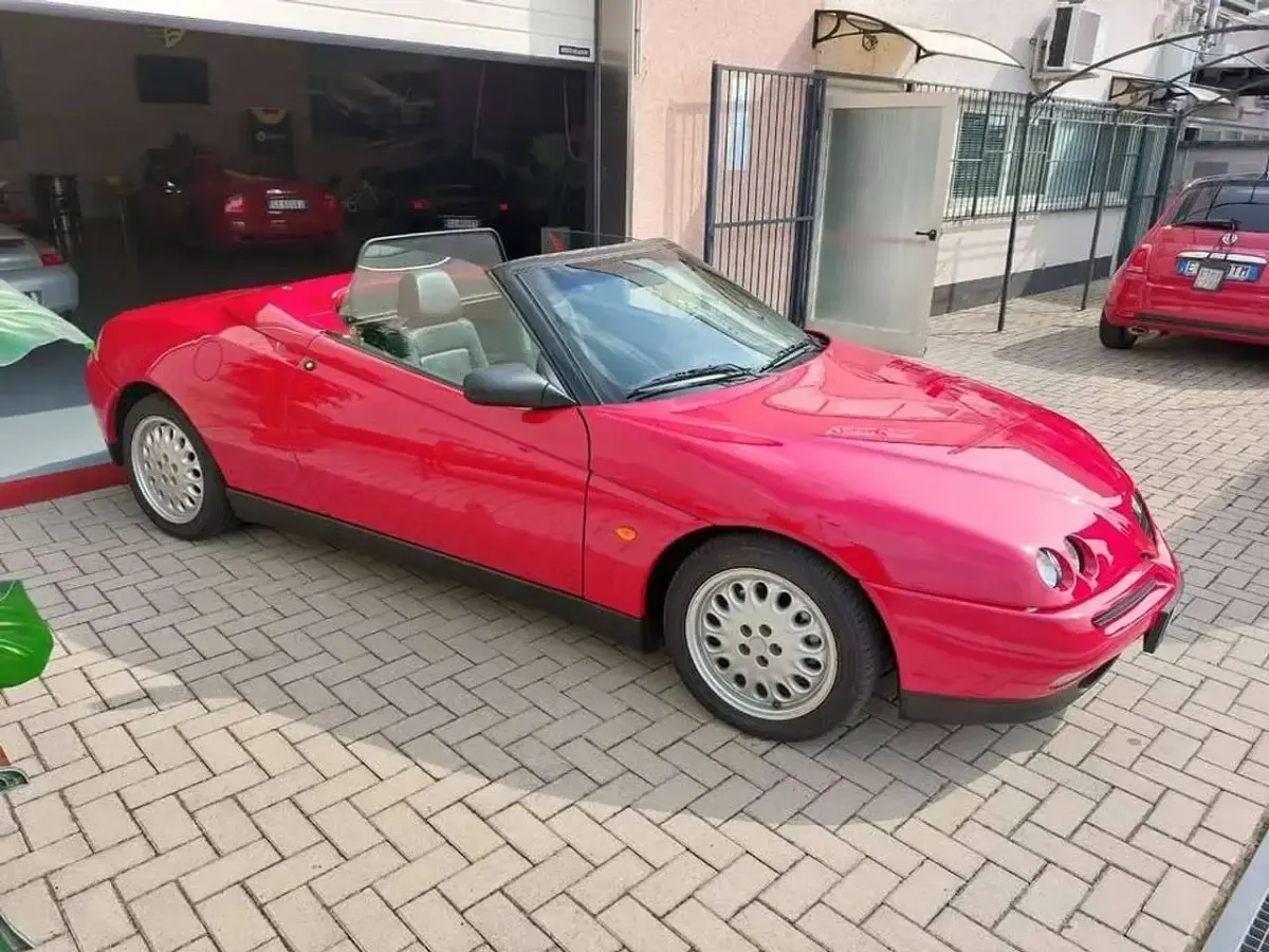 Usata Alfa Romeo Spider Lusso 192 CV (141 kW) 1996 Rosso Cabrio