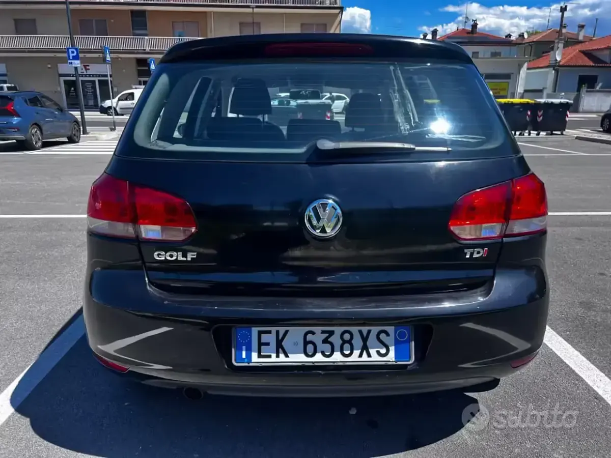 Usata VW Golf VII 105 CV (77 kW) 2012 Nero Berlina