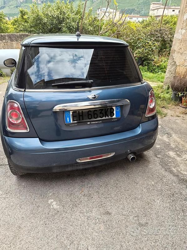 Usata Mini ONE 75 CV (55 kW) 2012 Blu Utilitaria