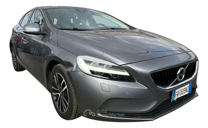 Usata Volvo V40 Plus 120 CV (88 kW) 2019 Grigio scuro Berlina