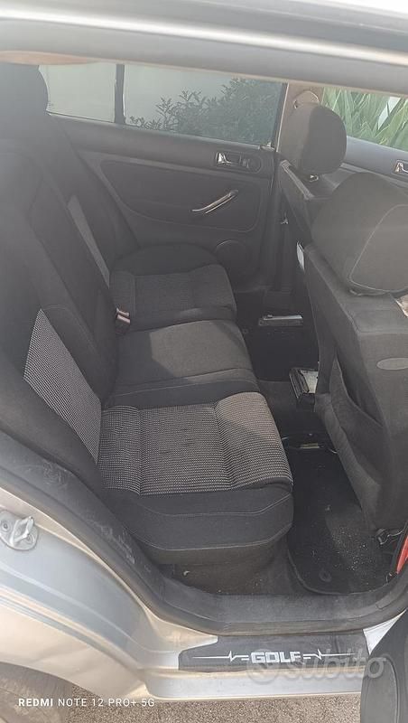 Usata VW Golf IV 130 CV (95 kW) 2002 Berlina