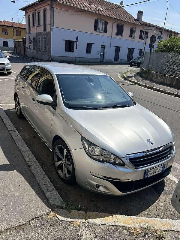 Usata 2016 Peugeot 308 SW Allure Station wagon | 6000 € (Ottimo prezzo) - Immagine 1/4