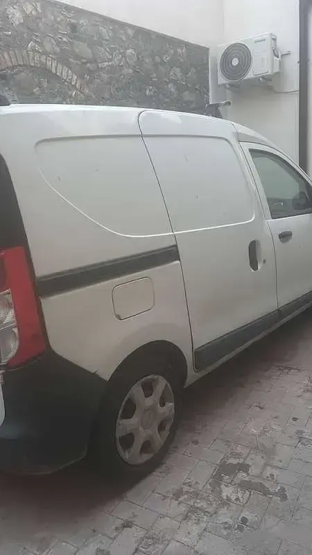 Usata Dacia Dokker Ambiance 75 CV (55 kW) 2015 Bianco Monovolume