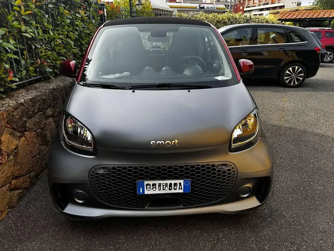 Usata Smart ForTwo Coupé 36 kW (50 CV) 2021 Grigio Utilitaria
