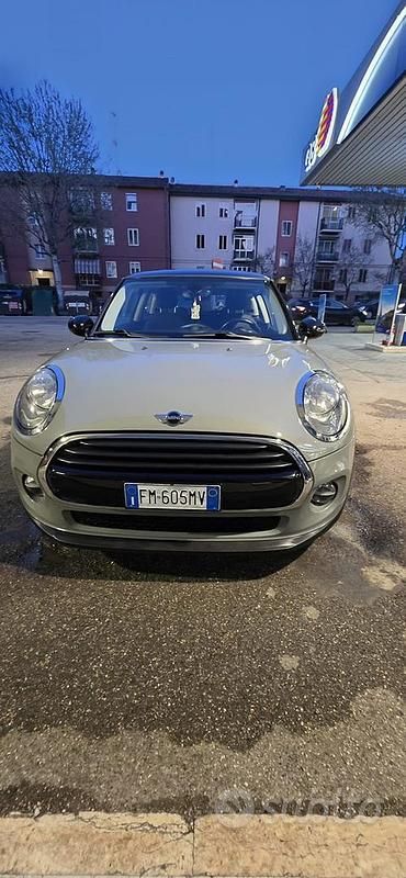 Usata Mini Cooper Hype 136 CV (100 kW) 2018 Grigio Utilitaria