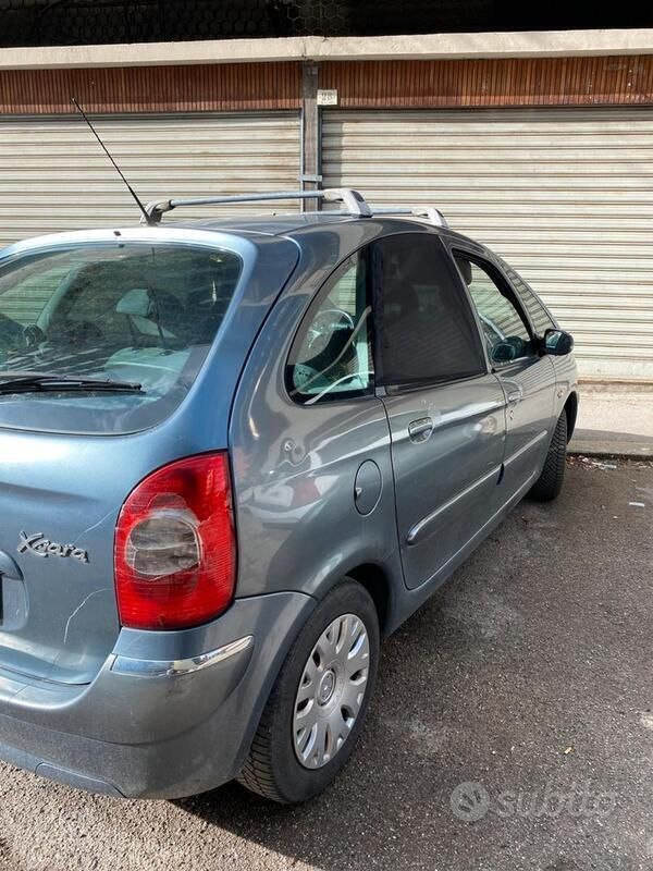 Usata Citroën Xsara 110 CV (80 kW) 2006 Grigio Berlina