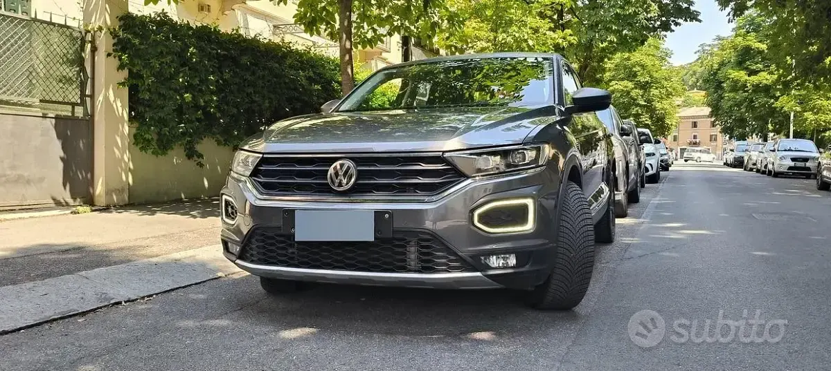 Usata VW T-Roc Advance 150 CV (110 kW) 2017 Grigio SUV