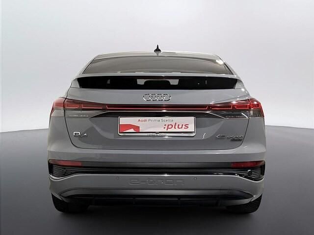 Usata Audi Q4 Sportback e-tron Comfort 194 kW (265 CV) 2022 Grigio SUV