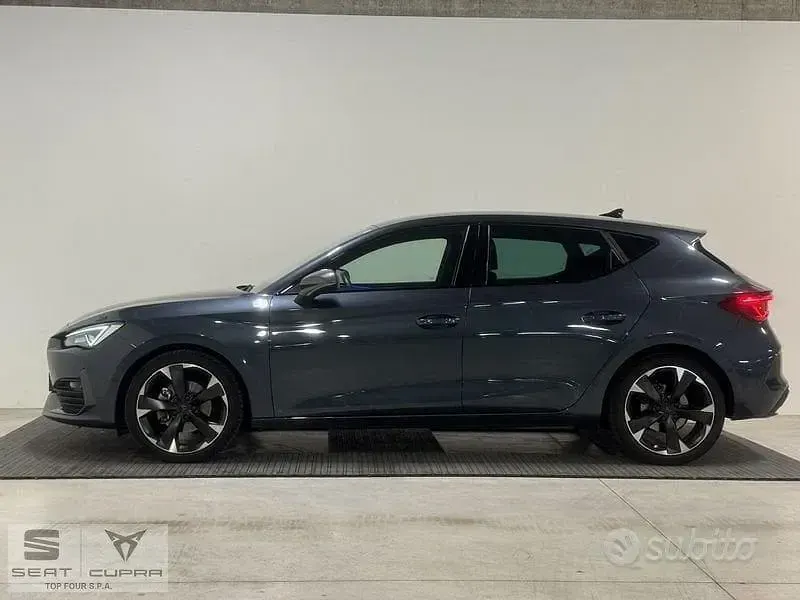 Usata Cupra Leon 150 CV (110 kW) 2023 Grigio Berlina