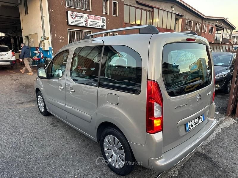 Beige Usata 2011 Citroën Berlingo Monovolume | 6900 € (Ottimo prezzo) - Immagine 1/4