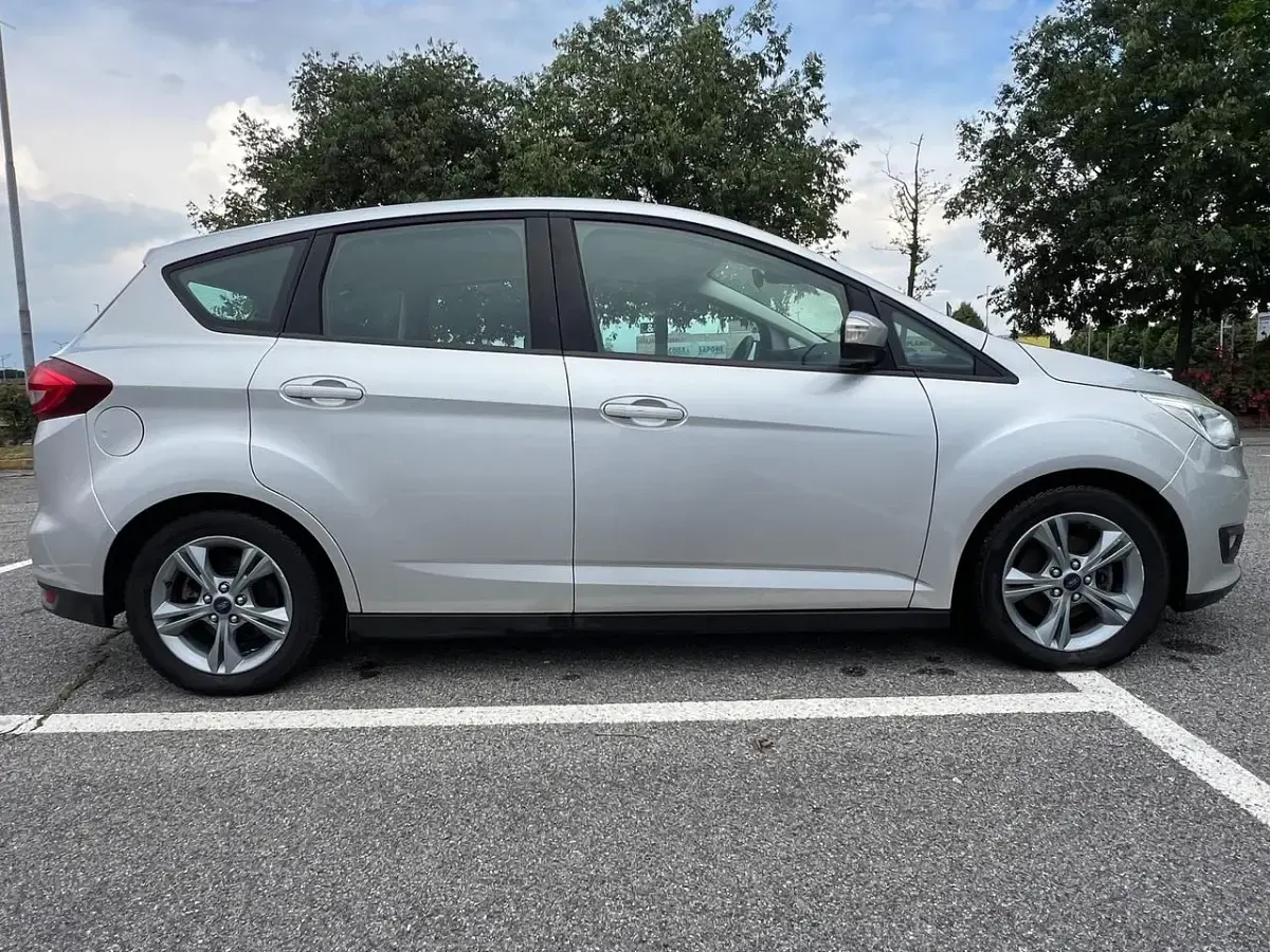 Usata Ford C-MAX Business Edition 120 CV (88 kW) 2018 Argento Monovolume