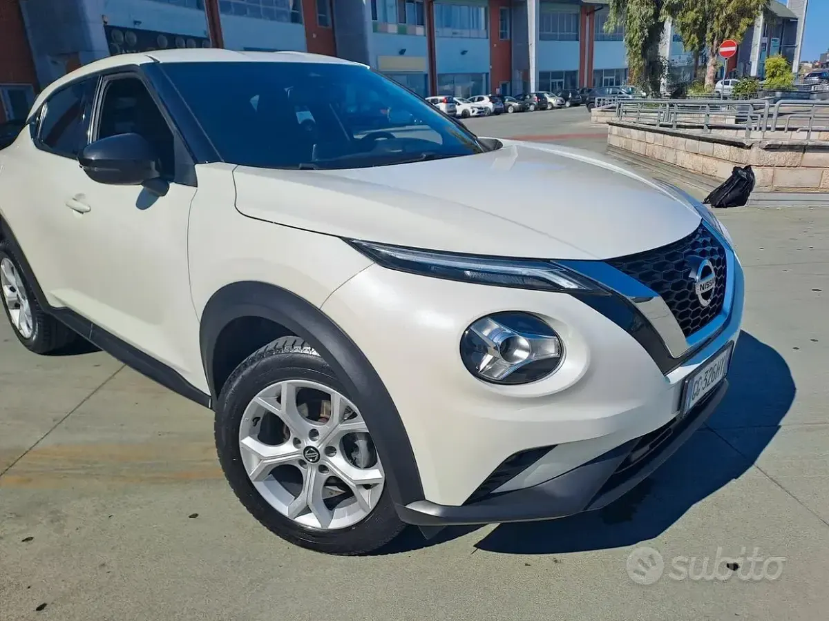 Usata Nissan Juke Enigma 114 CV (83 kW) 2021 Bianco SUV