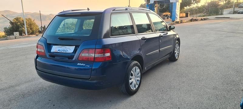 Usata Fiat Stilo Wagon 120 CV (88 kW) 2005 Blu Station wagon